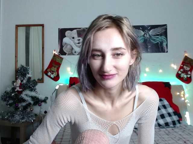 Live sex webcam photo for Urshygirl #271666169