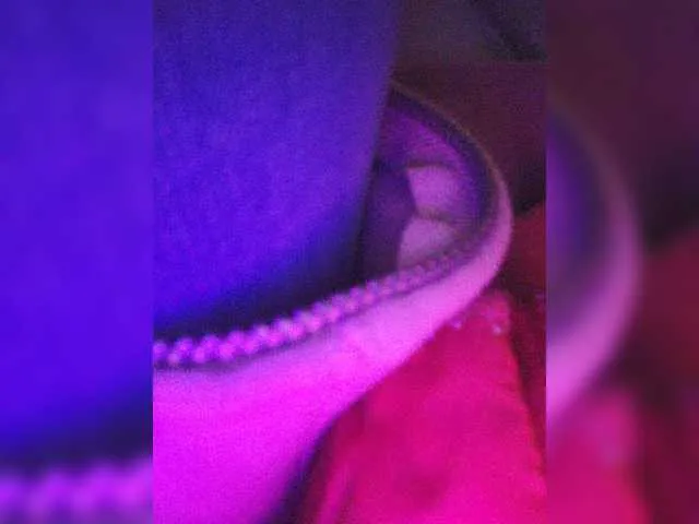 Live sex webcam photo for Prurient-Gem #271666379