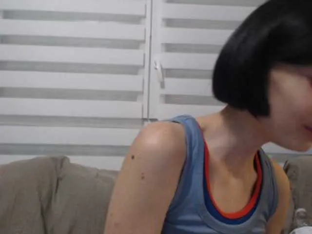 Live sex webcam photo for cleophee #287942443