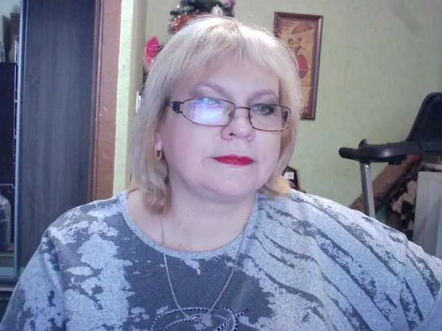Live sex webcam photo for LOLA88888 #271669202