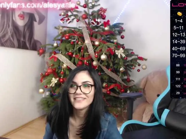 Live sex webcam photo for Evelyn7 #271661416