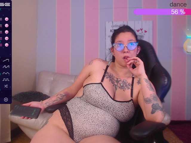 Live sex webcam photo for chloe-rosse #271666145