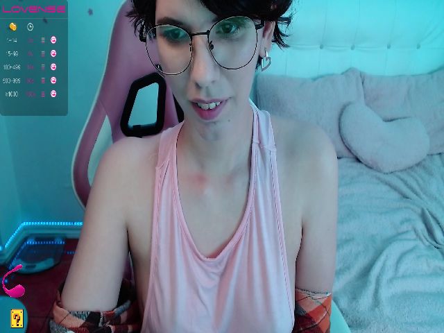 Live sex webcam photo for Eligos69 #271663869