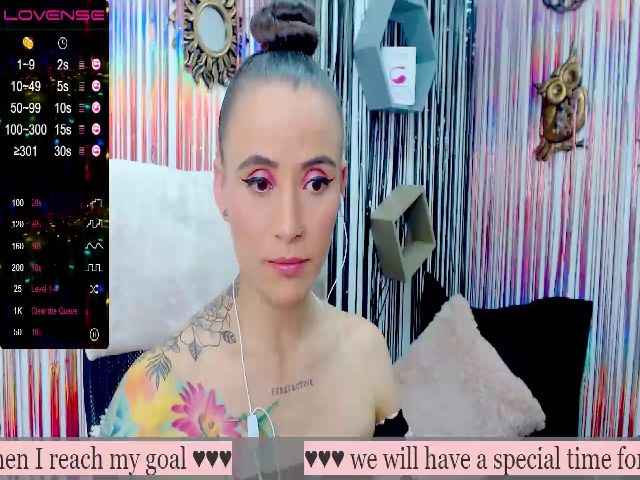 Live sex webcam photo for Avaa22_ #271674669