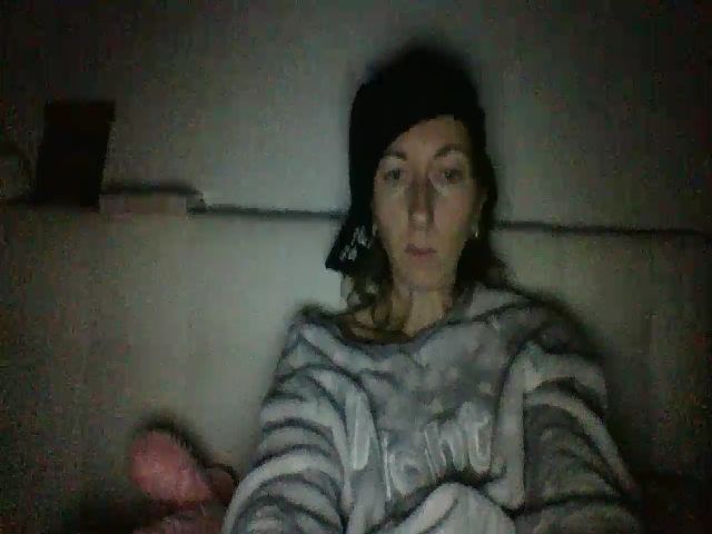 Live sex webcam photo for CheelyWilly #271674543