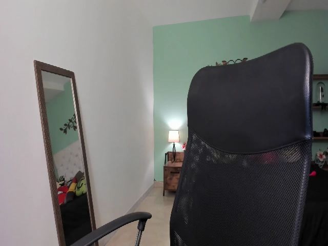 Live sex webcam photo for Kattyduque #271674741