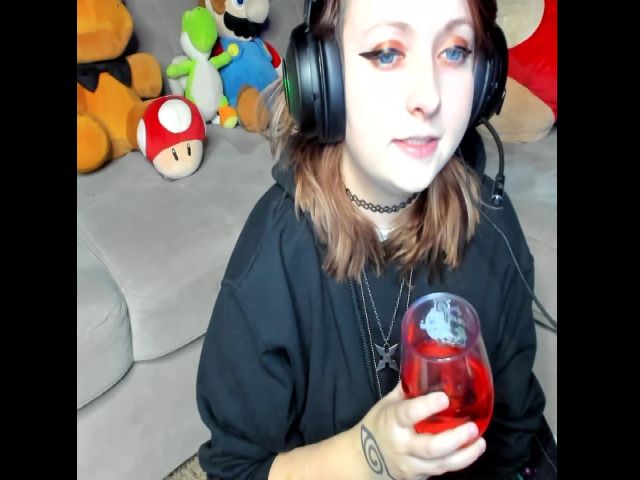 Live sex webcam photo for PrincessBluu #271663088