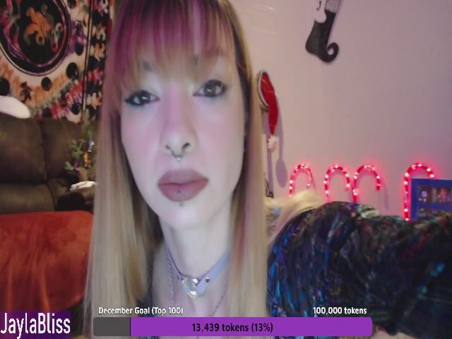 Live sex webcam photo for JaylaBliss #271662956