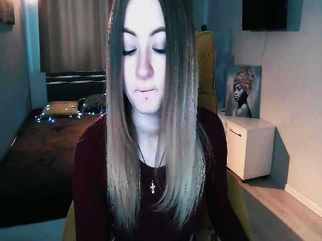 Live sex webcam photo for Blonde_Alisa #271667099