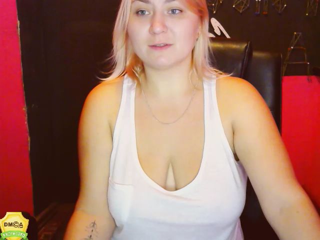 Live sex webcam photo for Like_just_me #271675240