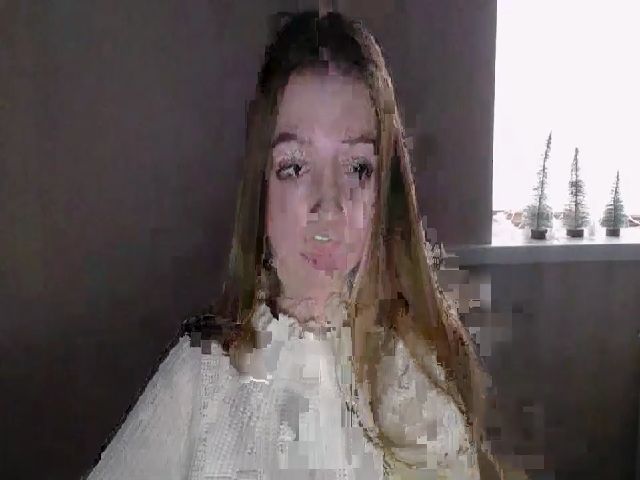 Live sex webcam photo for EmiStern #271669439