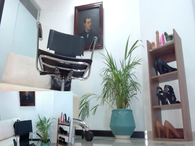 Live sex webcam photo for Candy_Lea #271663135