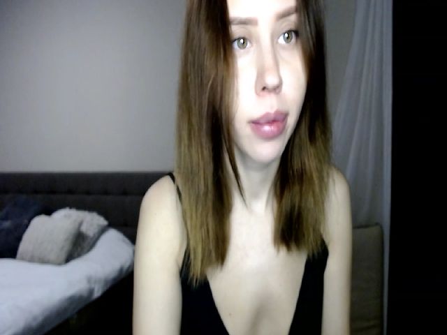 Live sex webcam photo for MiniDivaa #271663630