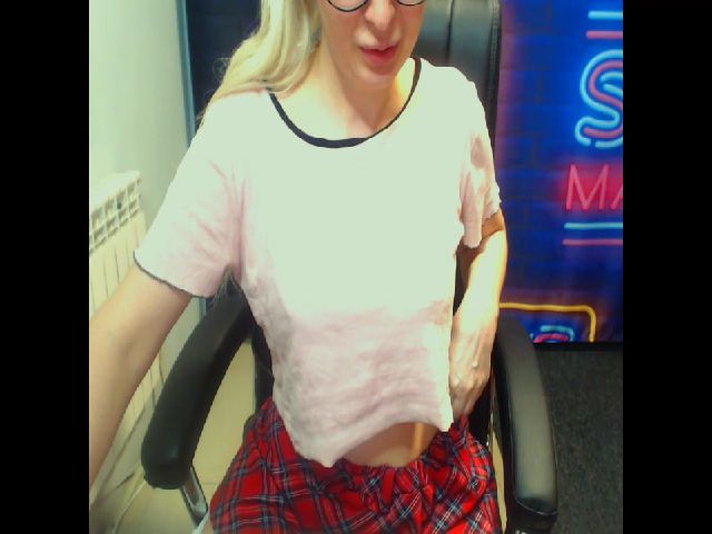 Live sex webcam photo for Jennajameso #271670296