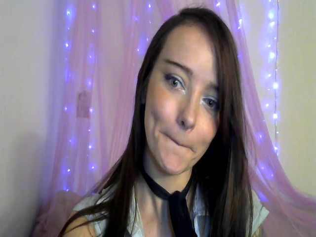 Live sex webcam photo for miuw_miuw #271663083