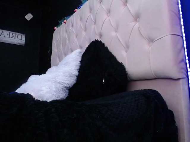 Live sex webcam photo for Helen-Klaus #271672086