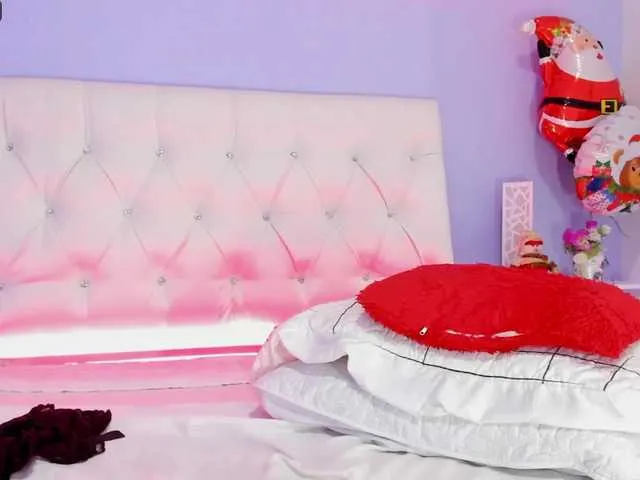 Live sex webcam photo for Jade-Lee #271672614