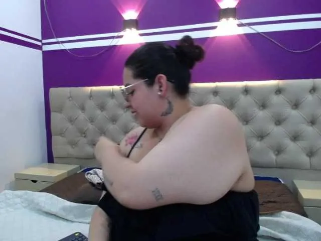 Live sex webcam photo for JassLover #271673061
