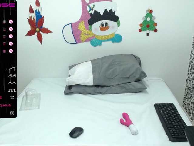 Live sex webcam photo for rachealwhite #271662554