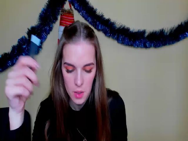 Live sex webcam photo for TessaLoveXX #271667705