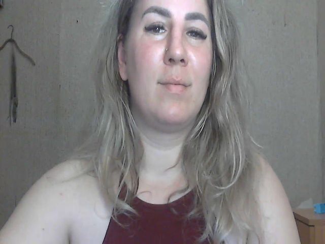 Live sex webcam photo for ChrystalBella #271670103