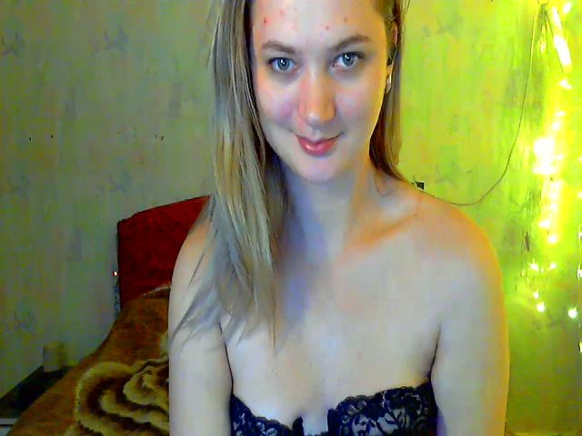 Live sex webcam photo for HelenVinks #271674991