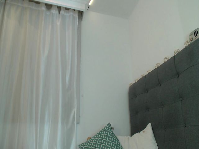 Live sex webcam photo for VioletaParr #271663852