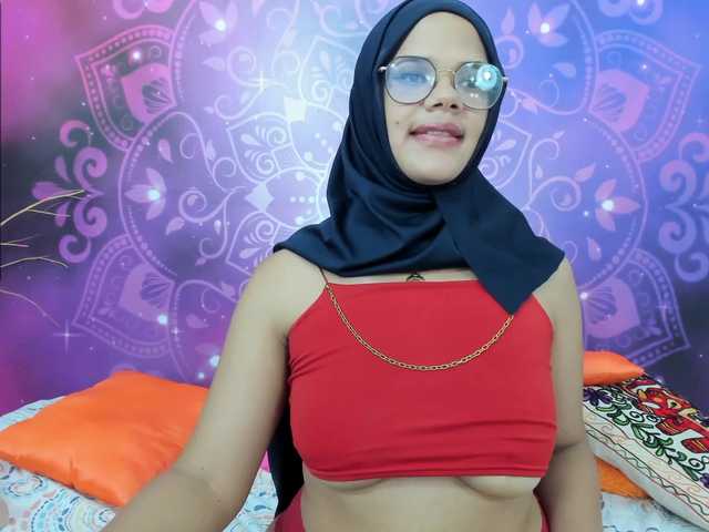 Live sex webcam photo for Kralicekadi #271661498