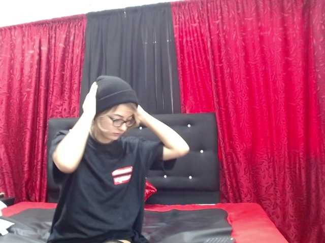 Live sex webcam photo for bisexcouple3x #271672117