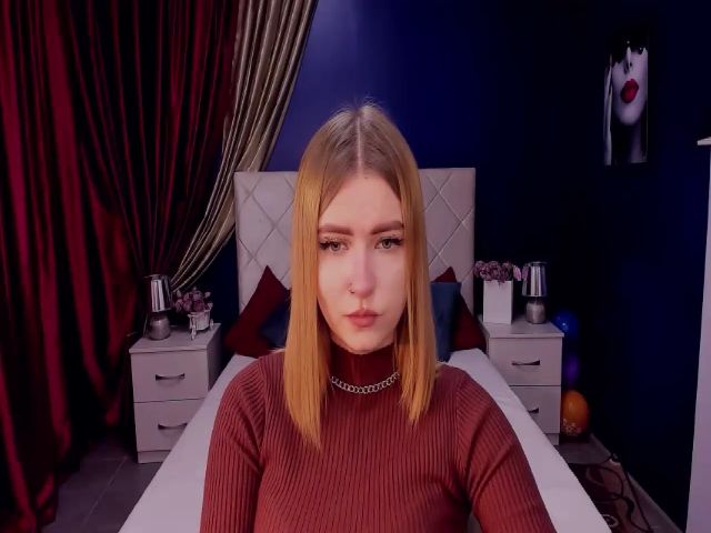 Live sex webcam photo for ViolaRose #271673529