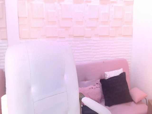 Live sex webcam photo for Rachel_Watson #271669794