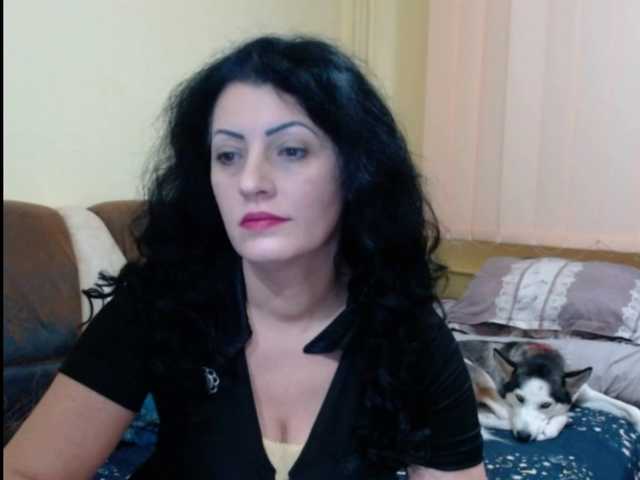 Live sex webcam photo for SaraAnn #271662476