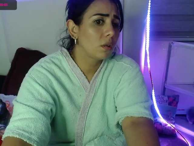 Live sex webcam photo for ninafrefire1 #271662280