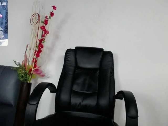 Live sex webcam photo for Hanna--09 #271662175