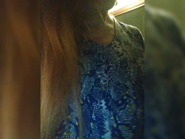 Live sex webcam photo for Marionaa #271668276