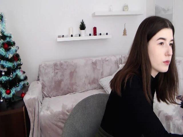 Live sex webcam photo for HollyAlen #271670026