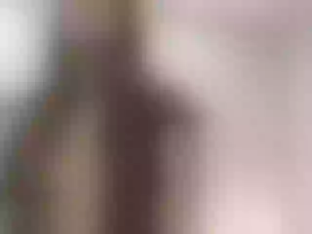 Live sex webcam photo for GiaGoldie #271672362