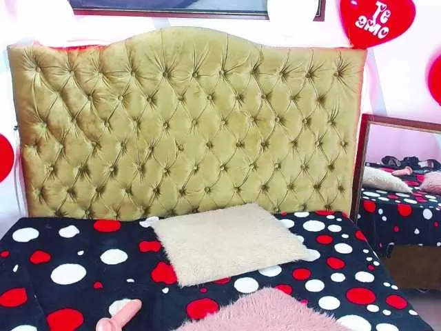 Live sex webcam photo for Annie-AC #271666329