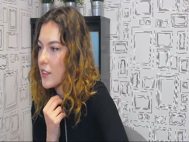 Live sex webcam photo for AtomicJessie #271670281