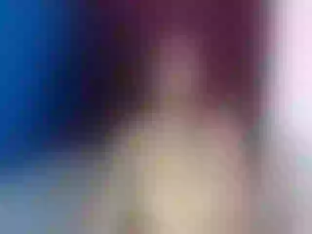 Live sex webcam photo for sarahgirl22 #271673202
