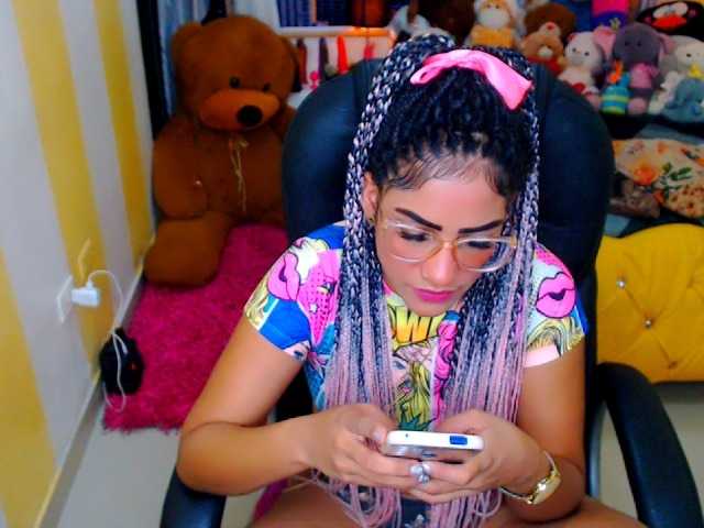 Live sex webcam photo for Eloveskamy #271680270