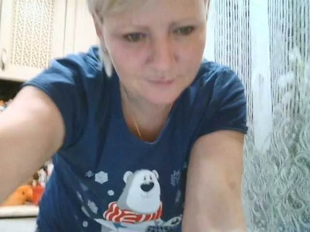 Live sex webcam photo for HelenLike #271676086