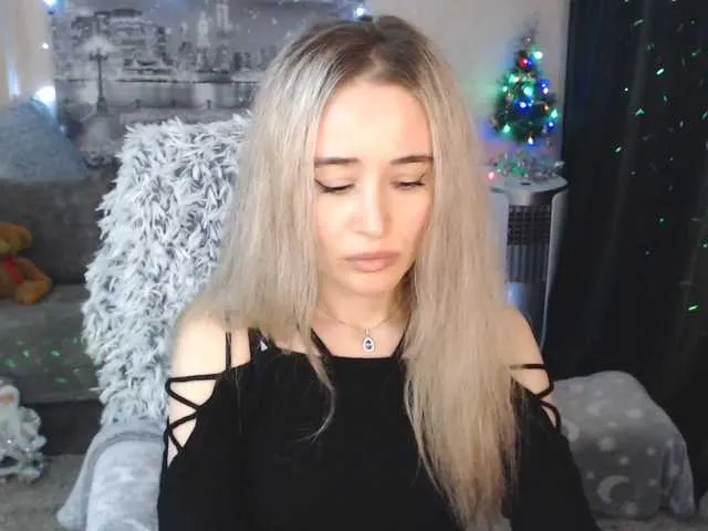 Live sex webcam photo for xyliganka777 #271675817