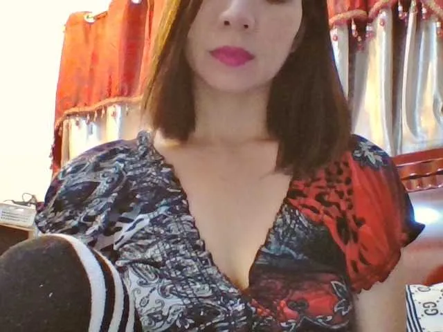 Live sex webcam photo for pornadrianna #271682665