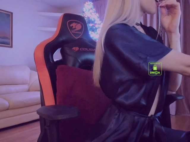 Live sex webcam photo for -Sweet-Anna- #271676244