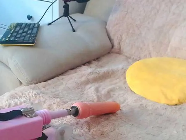 Live sex webcam photo for Sunny-Rose #271679252