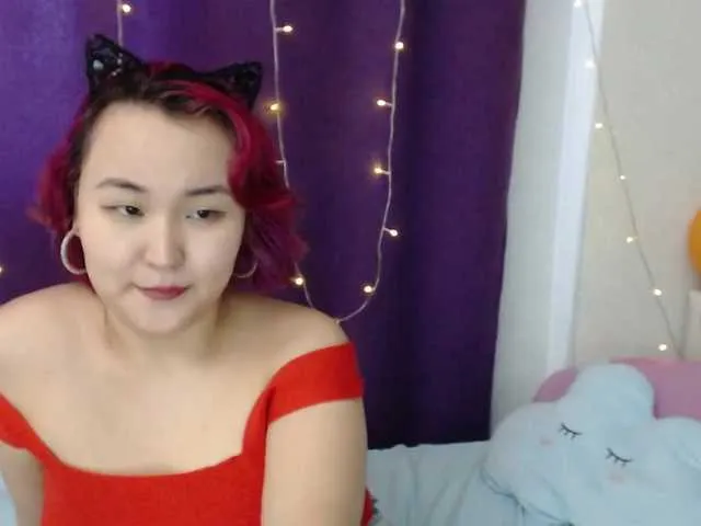 Live sex webcam photo for YunNana #271679951