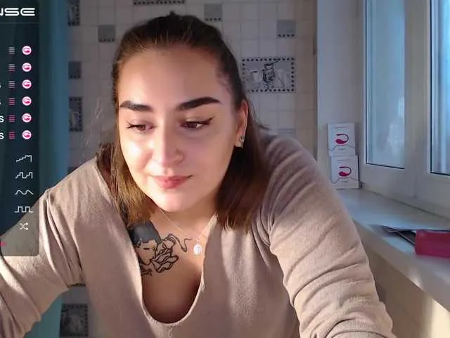 Live sex webcam photo for MilaLav #271682148