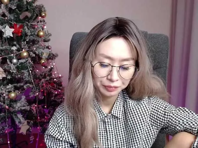 Live sex webcam photo for LiuSeon #271680118