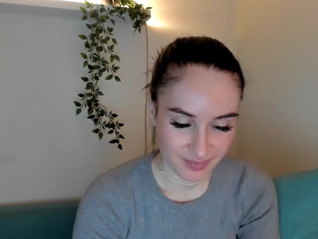 Live sex webcam photo for Lilly_Shine #271678568